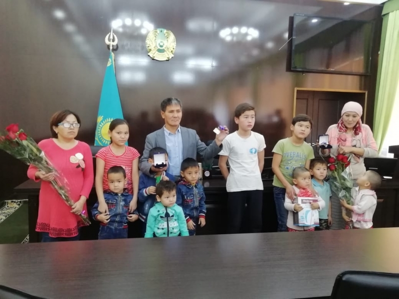 جەزقازعاندا كوپبالالى وتباسىلار باسپانالى بولدى