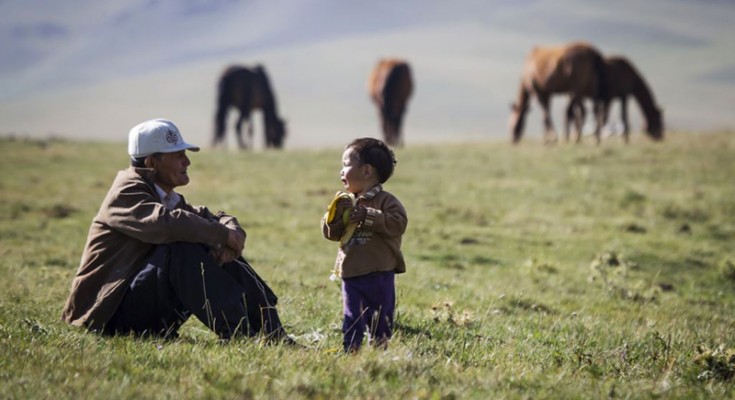 ۇرپاقتى ۇلتتىق نەگىزدە تاربيەلەسە...
