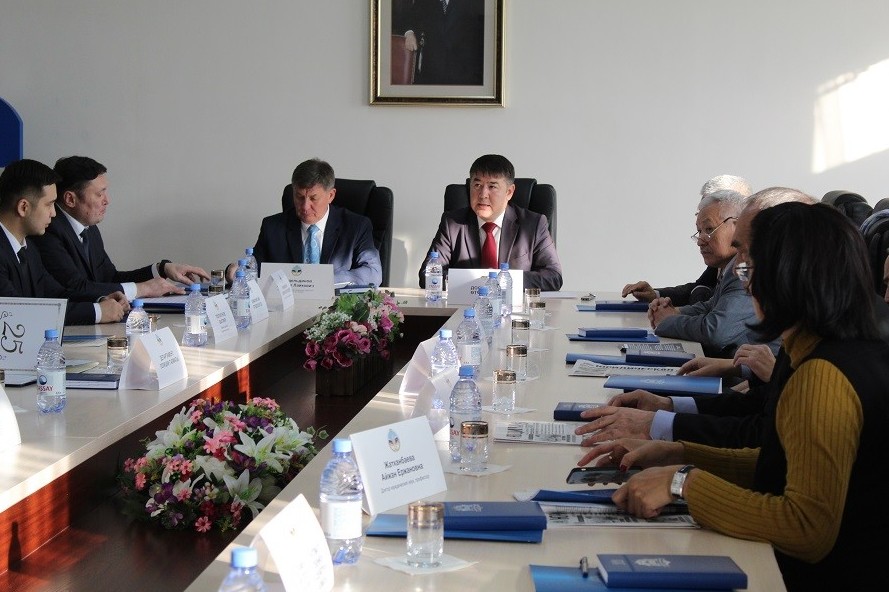 «زاڭ گازەتى» مەن «يۋريديچەسكايا گازەتا» 25 جىلدىعىن اتاپ ءوتتى