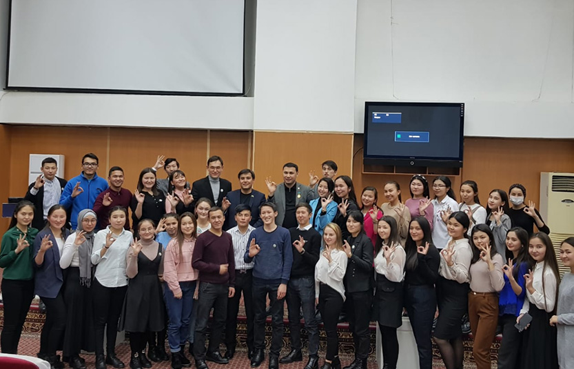 «استانا» تەلەارناسىنىڭ باسشىلىعىمەن كەزدەسۋ ءوتتى