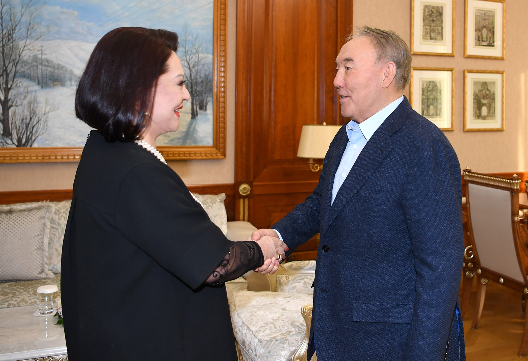 تۇڭعىش پرەزيدەنت ەلەونورا باتالوۆانى قابىلدادى