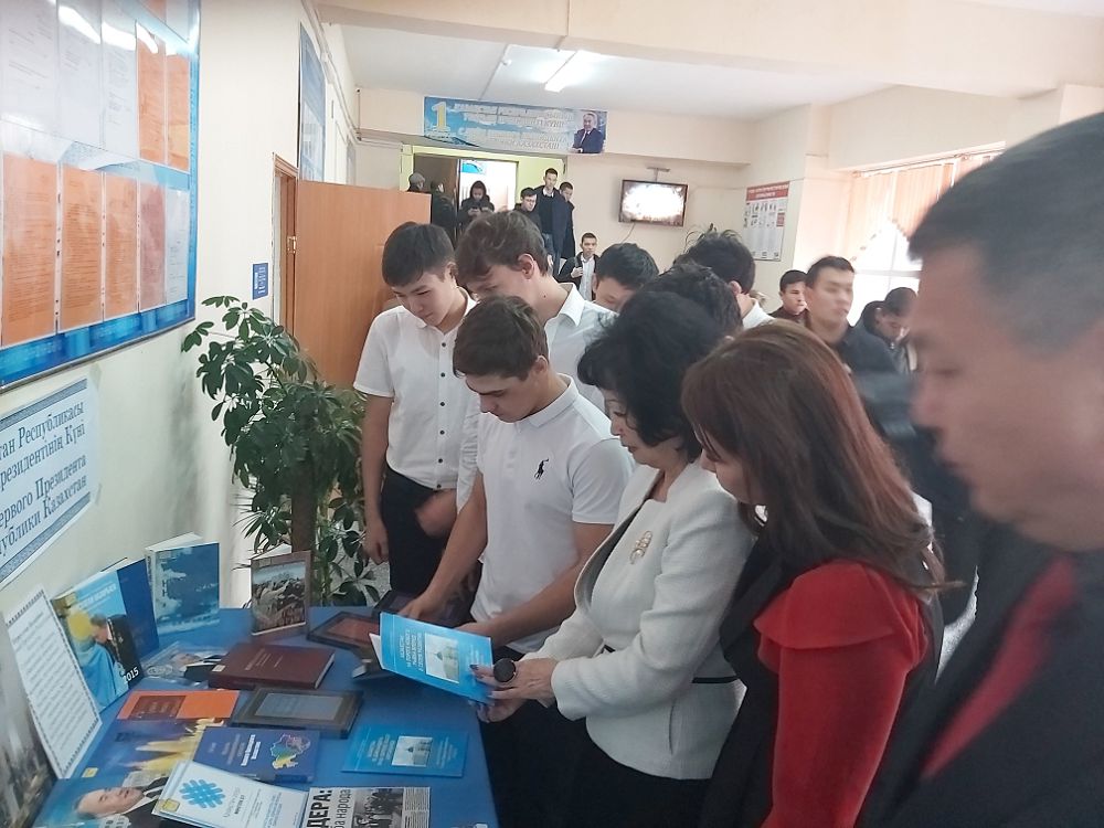 اقتاۋدا كوللەدج ستۋدەنتتەرى پرەزيدەنت كۇنىن اتاپ ءوتتى