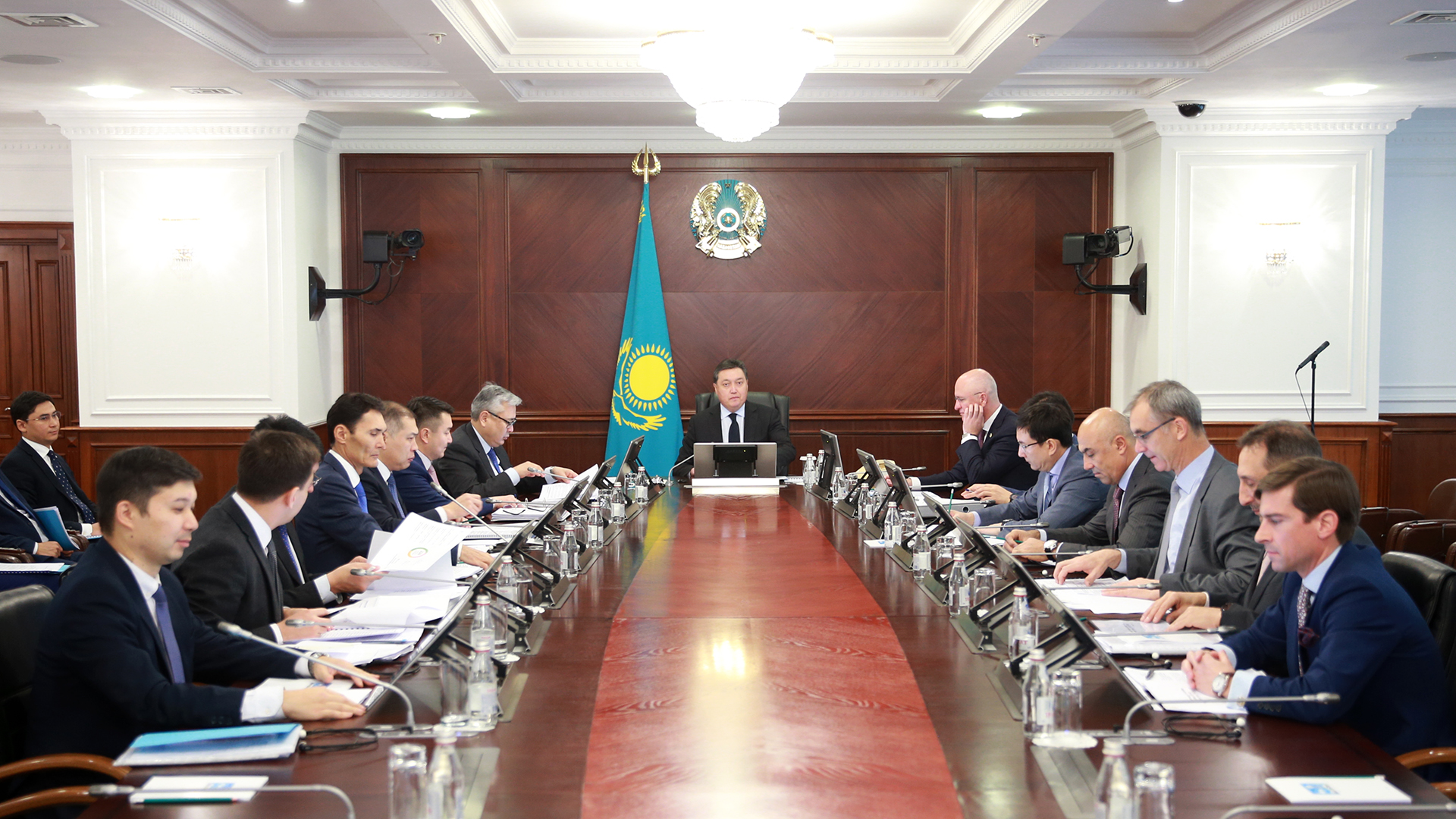 اسقار مامين «Kazakh Invest» ديرەكتورلار كەڭەسىنىڭ وتىرىسىن وتكىزدى