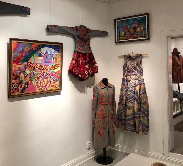 الماتىلىق ديزاينەردىڭ ستوكگولمدە كورمەسى اشىلدى