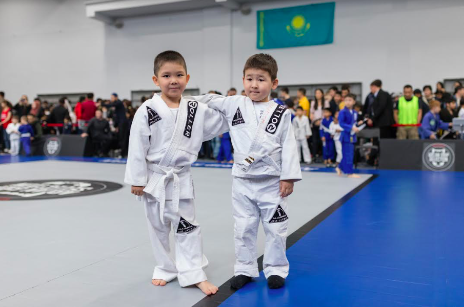 الماتىدا جاس ورەندەردىڭ جارىسى اياقتالدى