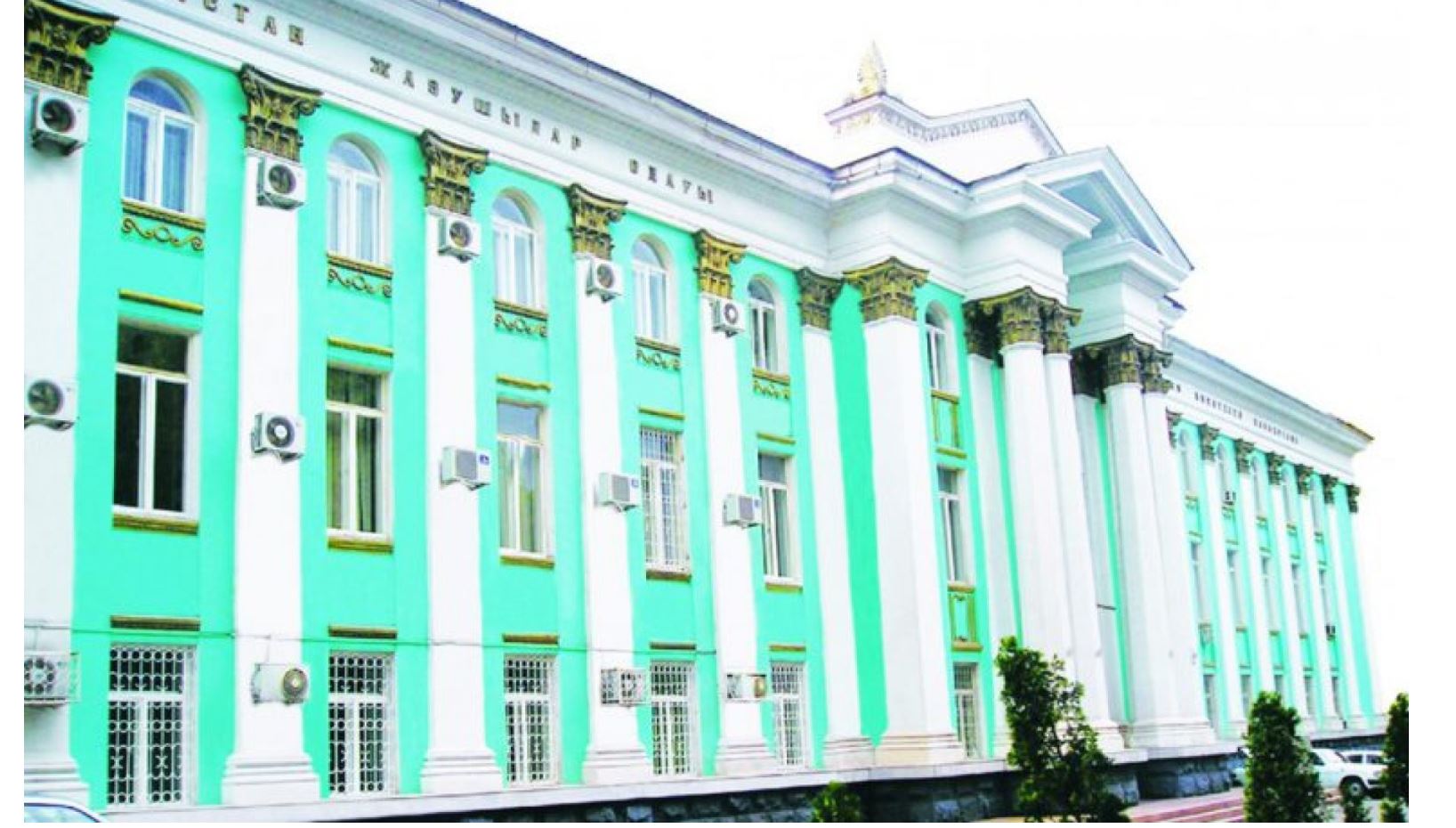 جازۋشىلار وداعىنىڭ مەرەيلى بەلەسى