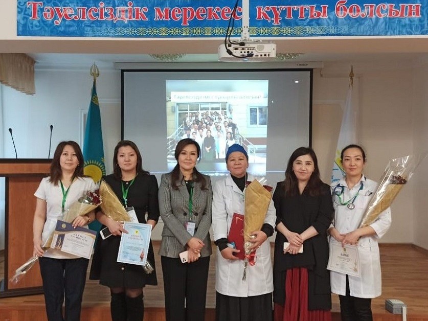 تاۋەلسىزدىك كۇنى قارساڭىندا الماتىداعى بالالار دارىگەرلەرى ماراپاتتالدى