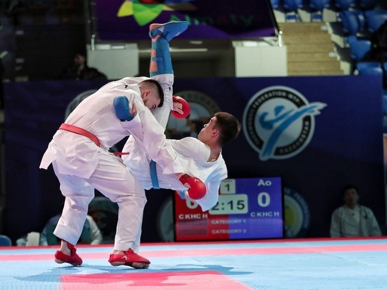 الماتىنىڭ كاراتەشىلەرى قارسىلاس شىداتپادى