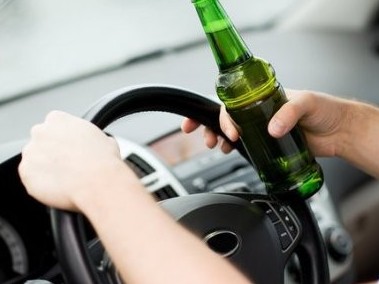 الماتى وبلىسىندا ەكى كۇندە 50 جۇرگىزۋشى ماس كۇيىندە ۇستالدى