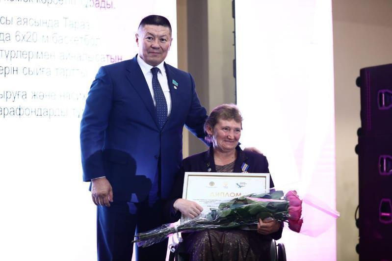 «جومارت جۇرەك» سىيلىعىنىڭ لاۋرەاتتارى ماراپاتتالدى