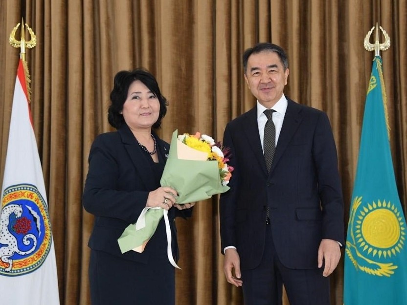 الماتىلىقتارعا مەملەكەتتىك ماراپات تاپسىرىلدى