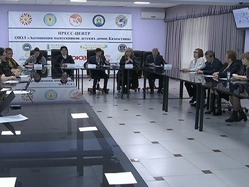 الماتىدا بالالار ۇيلەرى تۇلەكتەرىنە قولداۋ كورسەتۋدىڭ جاڭا ءتاسىلى ۇسىنىلدى