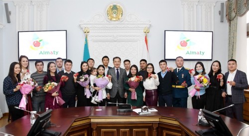 باقىتجان ساعىنتاەۆ: «جاستار نەگە الماتىدا تۇرعاندى جاقسى كورەدى؟!»