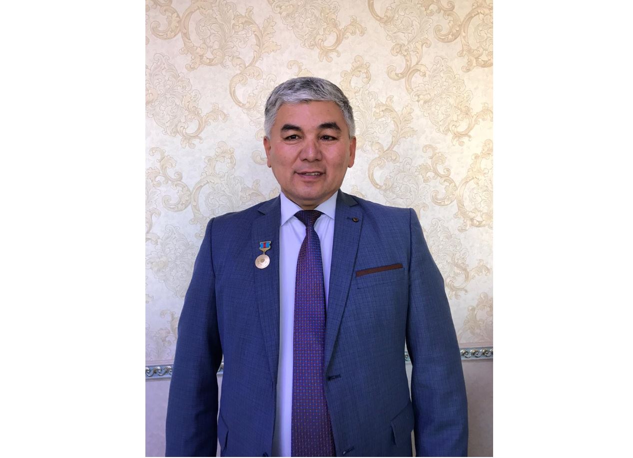 «ومىردە ماعان جاقسى ادامدار كوپ كەزدەستى»