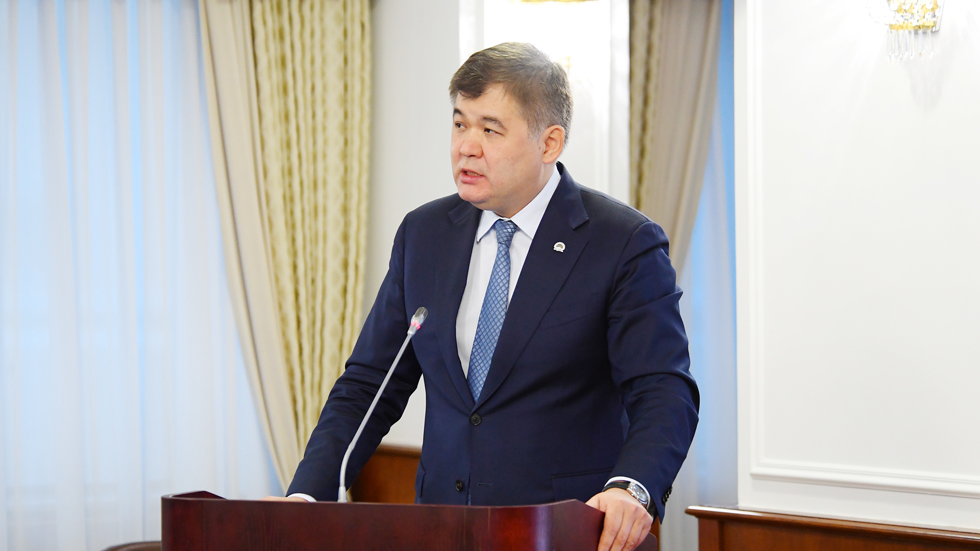 دارىگەردىڭ ورتاشا جالاقىسى 2025 جىلى 2,5 ەسەگە ارتادى - ەلجان ءبىرتانوۆ