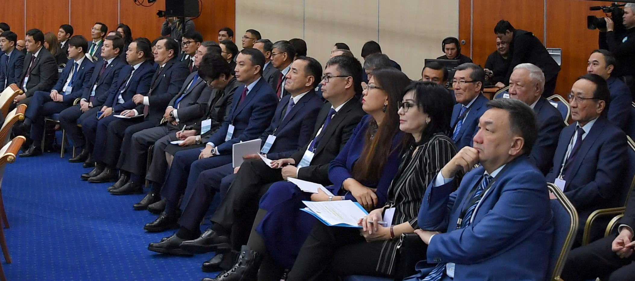 ۇلتتىق كەڭەس مۇشەلەرى نە دەيدى؟