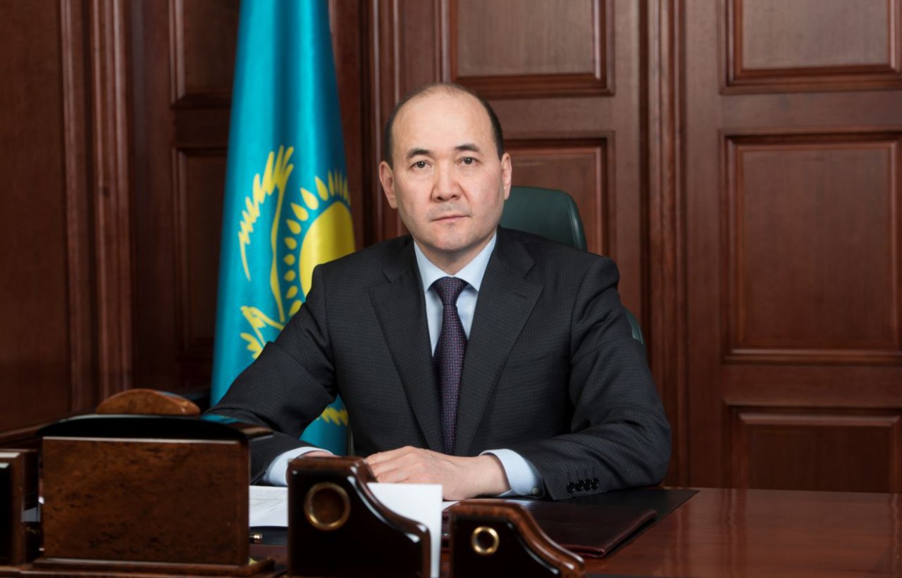 نۇرسۇلتان نازارباەۆ باس پروكۋرور عيزات نۇرداۋلەتوۆتى قابىلدادى