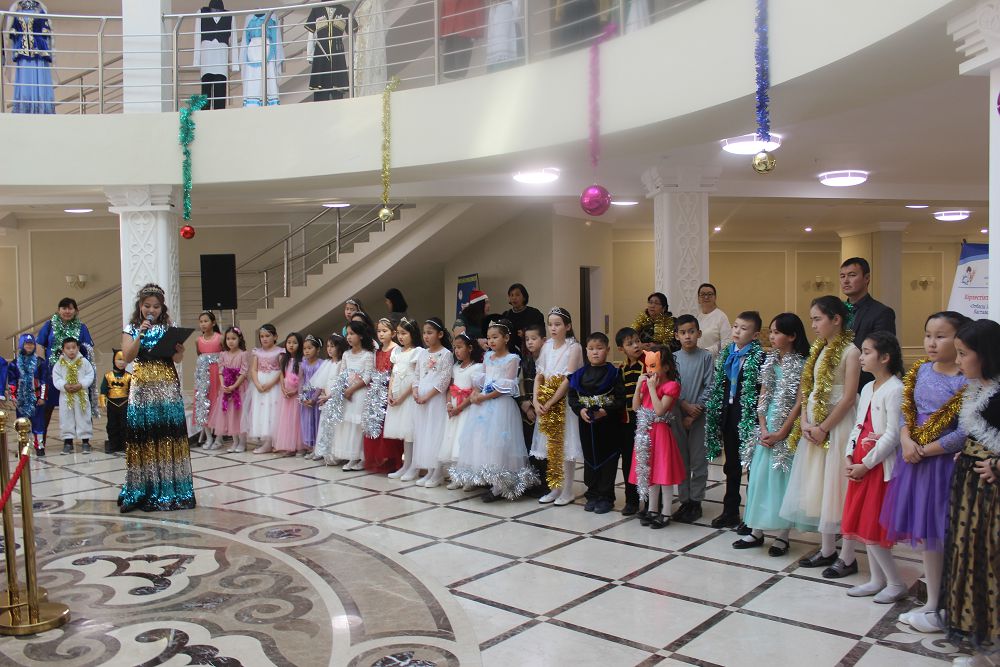 ماڭعىستاۋدا 300-گە جۋىق بالاعا ارنالعان قايىرىمدىلىق شىرشا مەرەكەسى ۇيىمداستىرىلدى