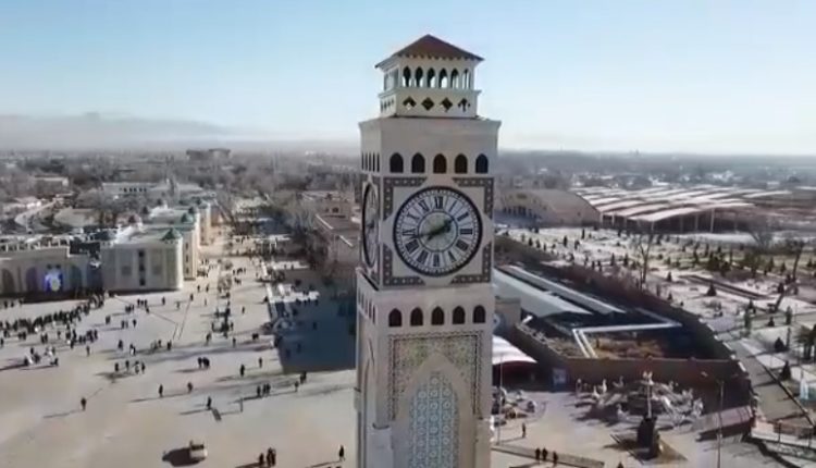 تارازدا 40 مەترلىك الىپ «ساعات» ستەللاسى بوي كوتەردى