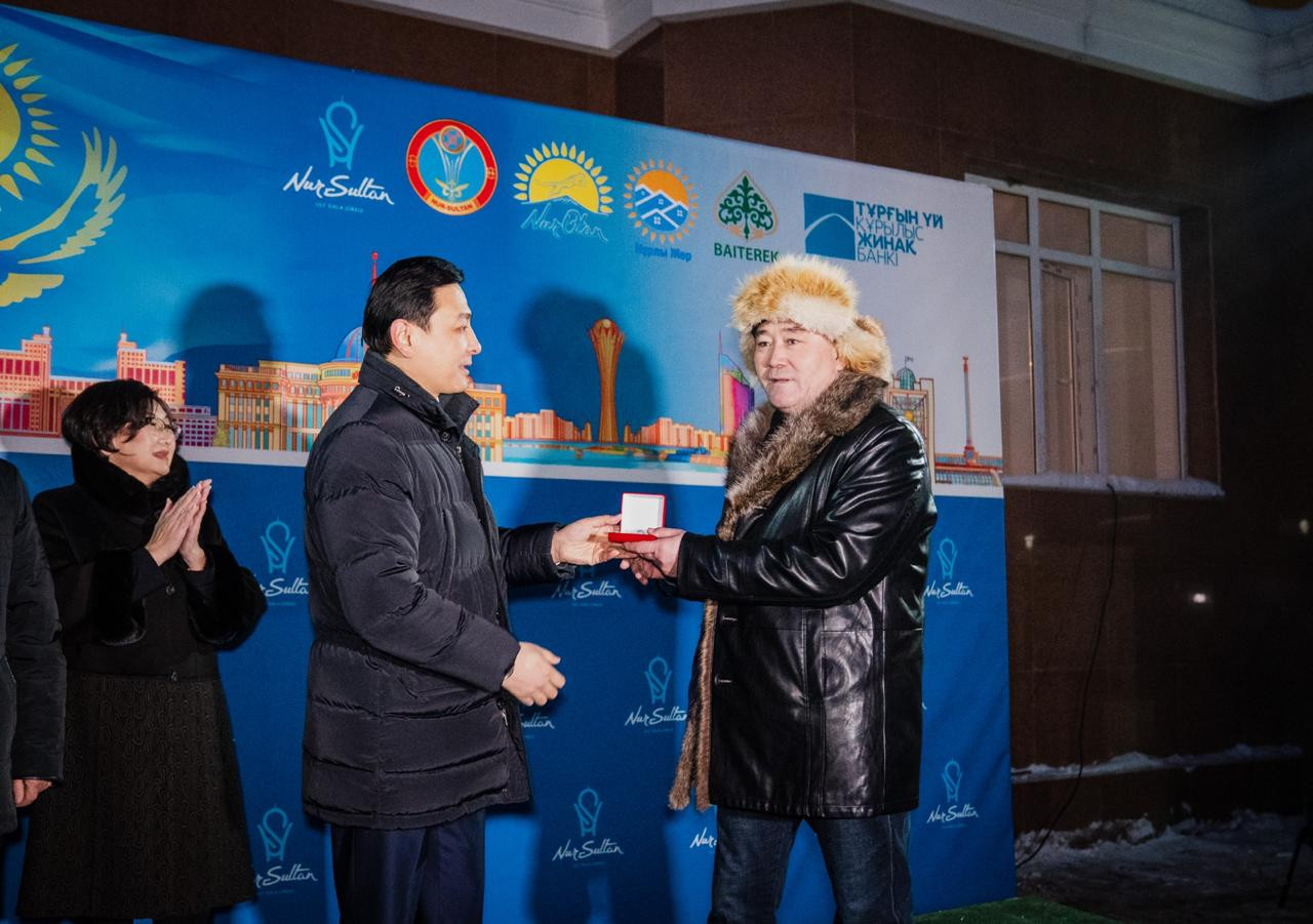 ەلوردادا ءۇي كەزەگىندە تۇرعان ازاماتتار باسپانالى بولدى