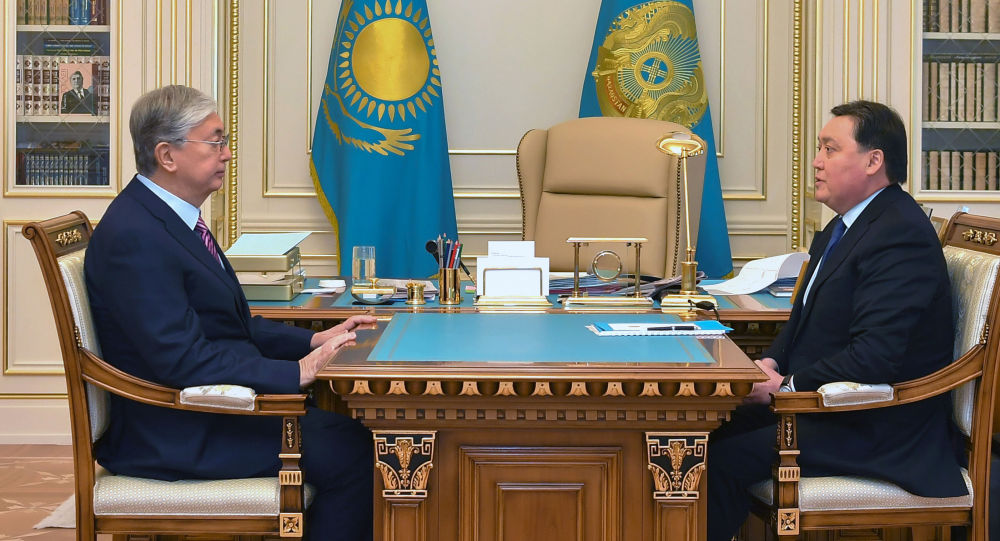 قازاقستان پرەزيدەنتى پرەمەر-مينيستر اسقار ءماميندى قابىلدادى