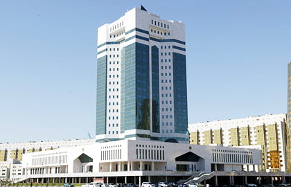 كەلەر جىلى 17 زاڭ جوباسى ازىرلەنەدى