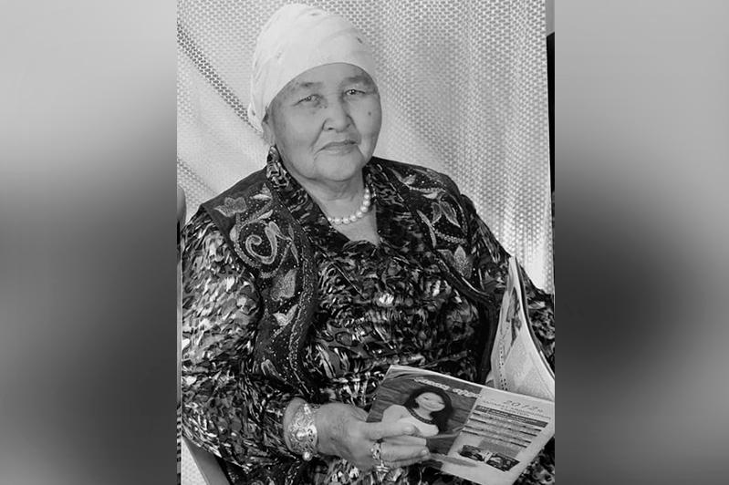 ارىستانبەك مۇحامەدي ۇلىنىڭ اناسى دۇنيەدەن وزدى