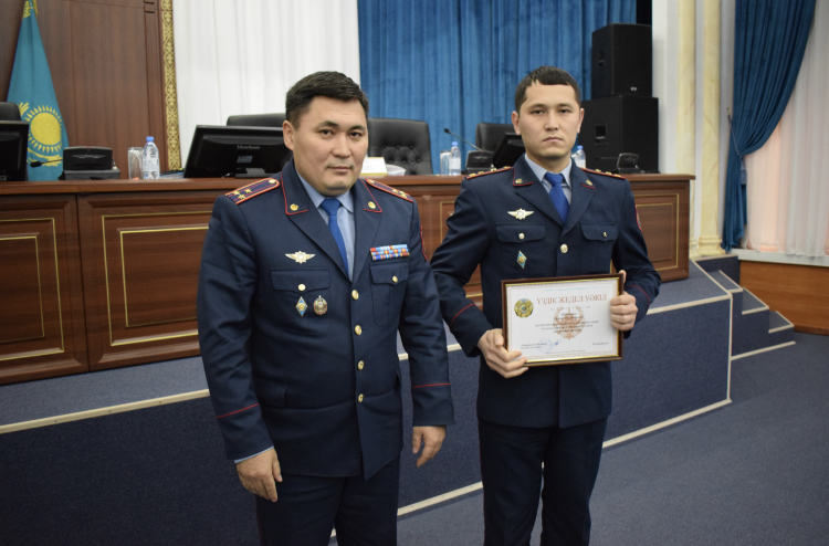 ماڭعىستاۋدا جىلدىڭ ۇزدىك پوليتسەيلەرى ماراپاتتالدى