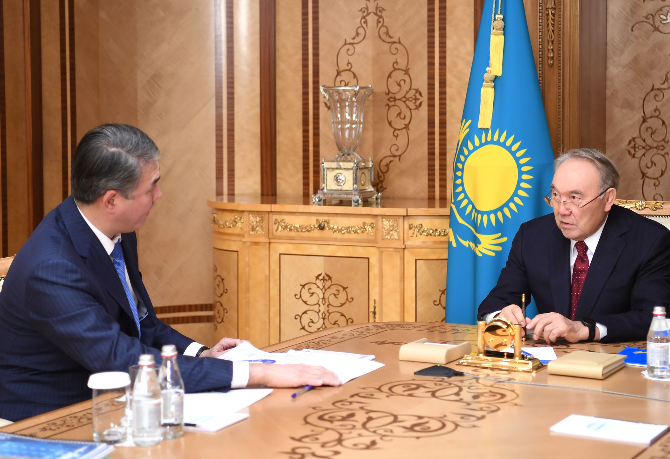 ەلباسى اسەت يسەكەشەۆتى قابىلدادى