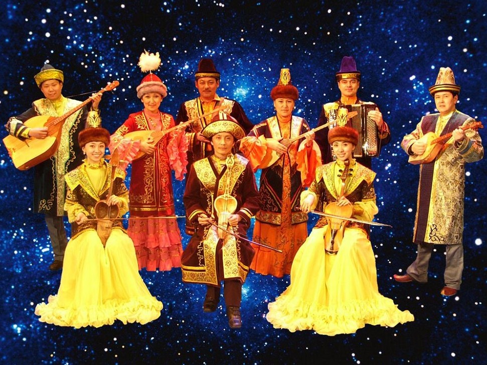 اقمولا كوركەمونەرپازدارىنىڭ كوركەيگەن ءساتى