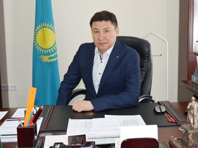 باۋىرجان ەردەمبەكوۆ: ساناعا سەرپىلىس اكەلدى