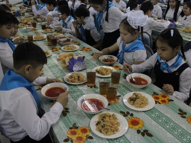 پاۆلودار وبلىسىندا 50 مىڭنان استام وقۋشى تەگىن تاماقتانادى