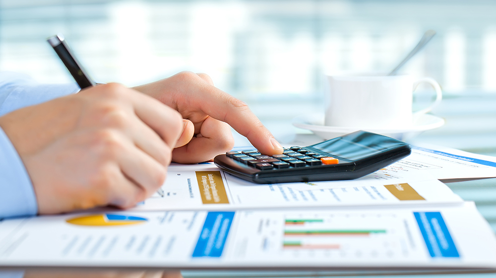 مەملەكەت قازىناسىنىڭ تەڭ جارتىسى الەۋمەتتىك باستامالارعا جۇمسالادى