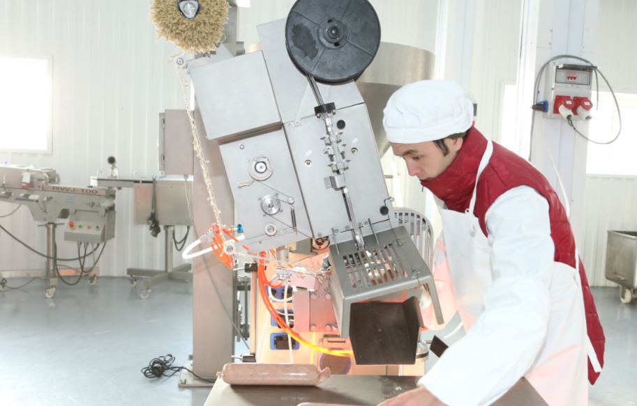 الاكولدىڭ «قايىڭدى» ەت وڭدەۋ زاۋىتىنىڭ ونىمدەرى نارىققا جول تارتادى