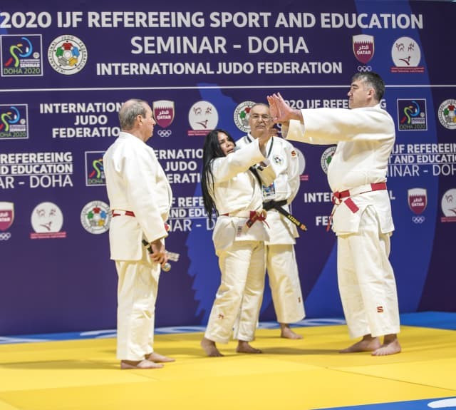 دوحادا دزيۋدودان تورەشىلەر مەن جاتتىقتىرۋشىلارعا ارنالعان سەمينار ءوتتى