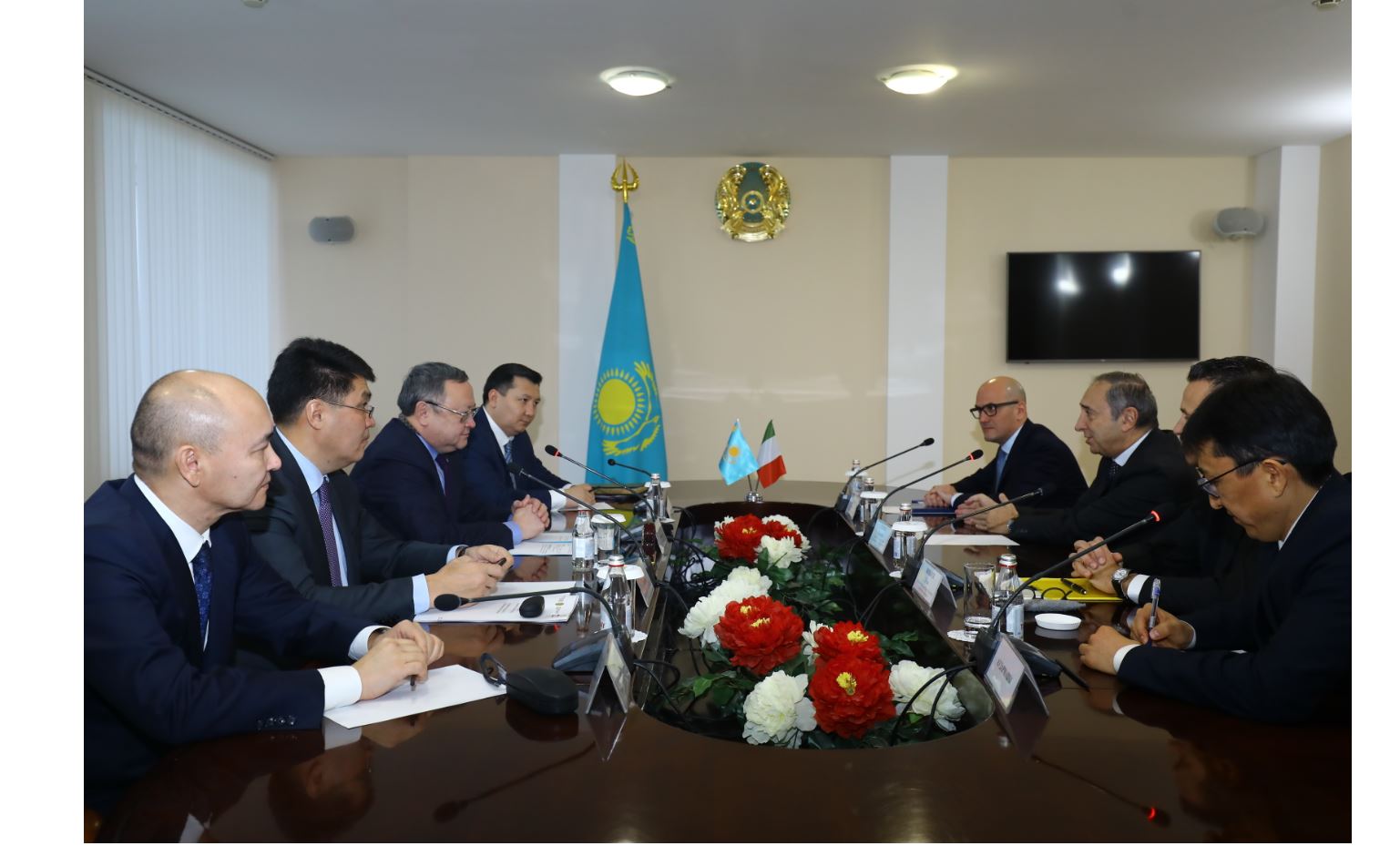 يتاليامەن تاۋار اينالىمى ارتىپ كەلەدى