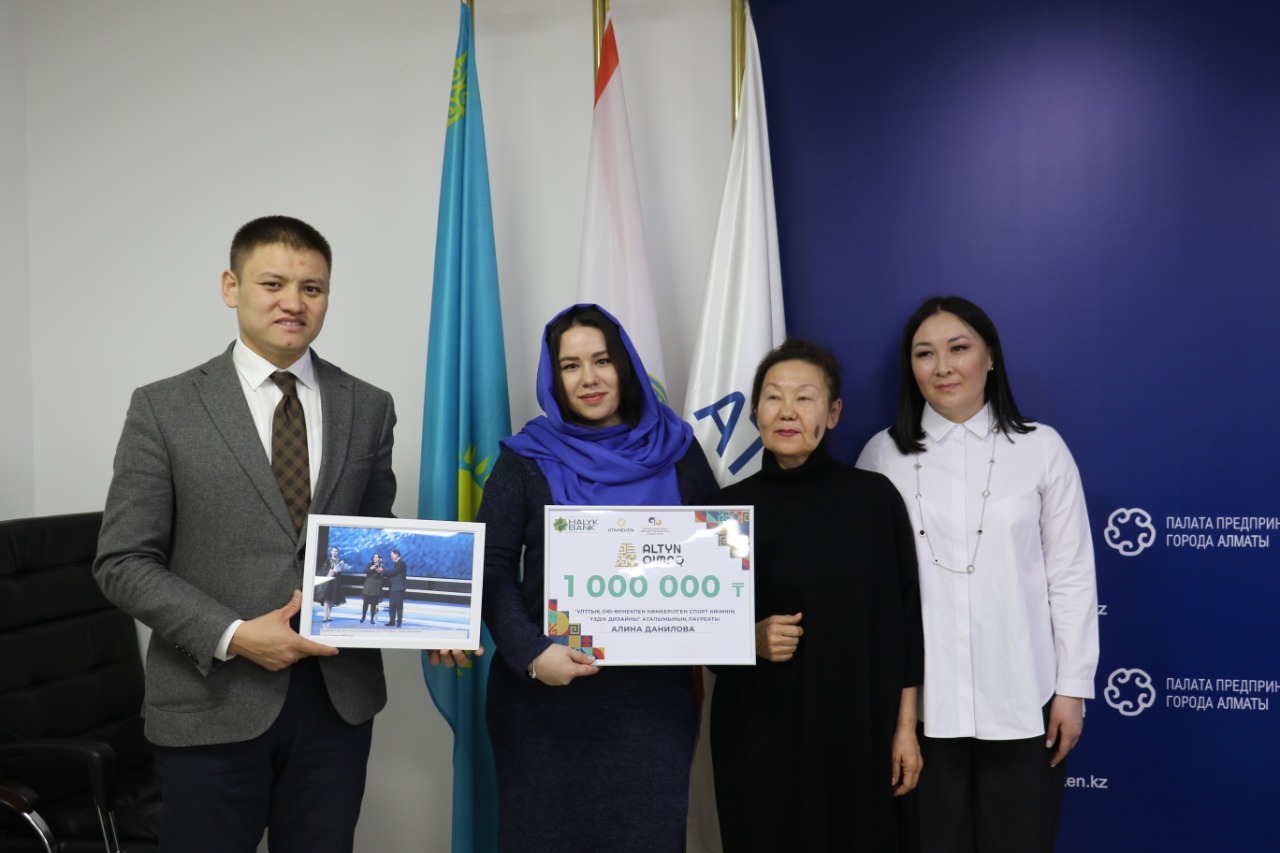 الماتىلىق ديزاينەرلەر «اltyn oimaq» جەڭىمپازى اتاندى