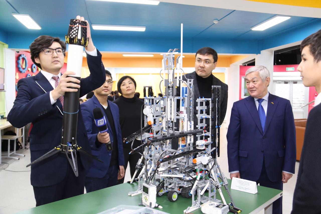 اۋىل مەكتەپتەرىندە پيلوتتىق جوبا ىسكە قوسىلادى