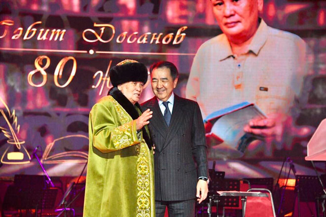 الماتىدا جازۋشى ءسابيت دوسانوۆتىڭ مەرەيتويى اتالىپ ءوتتى