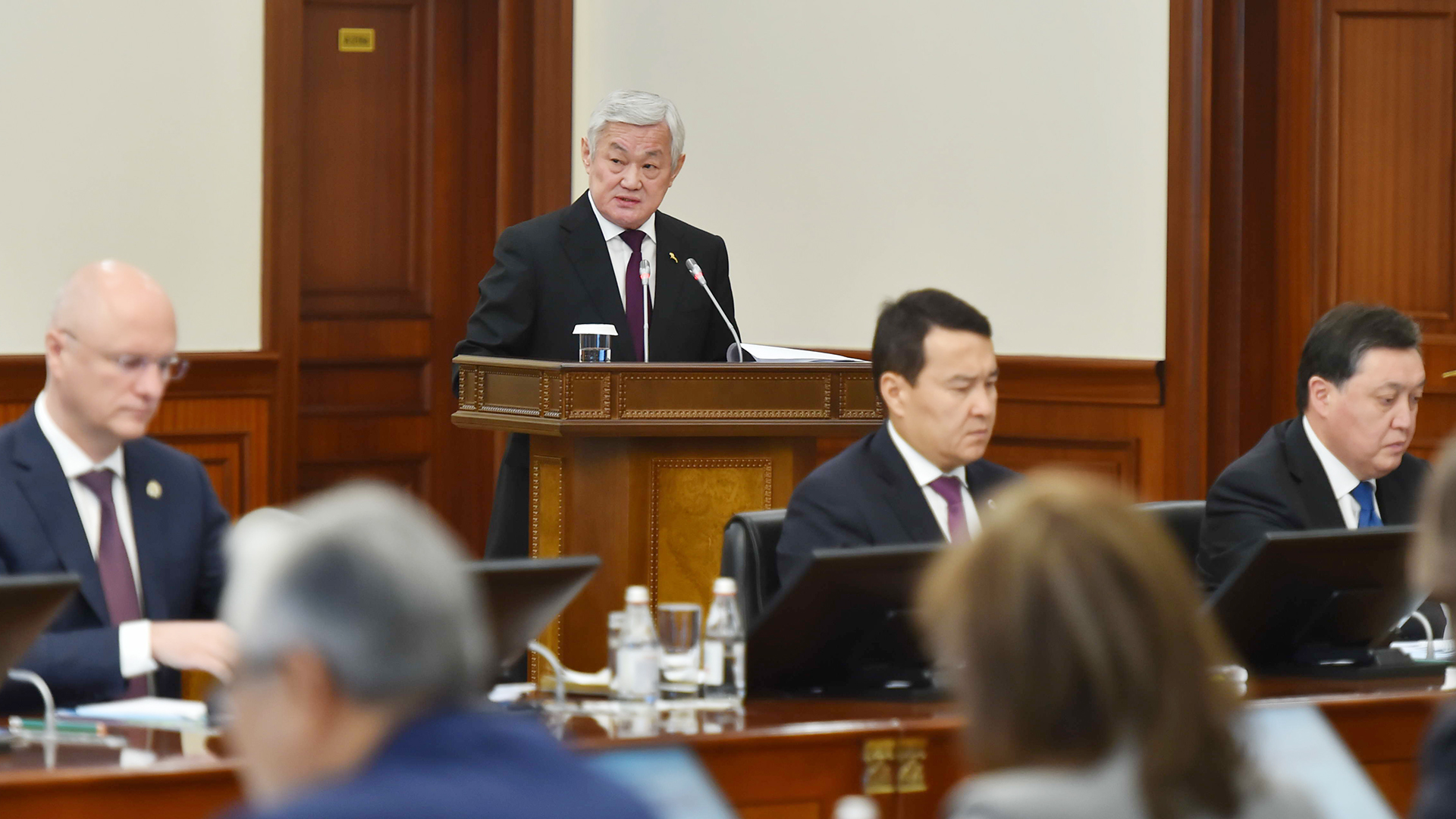 2019 جىلى 136 مىڭ وتباسى مۇقتاجدىق دەڭگەيىنەن شىعارىلدى — ب.ساپارباەۆ