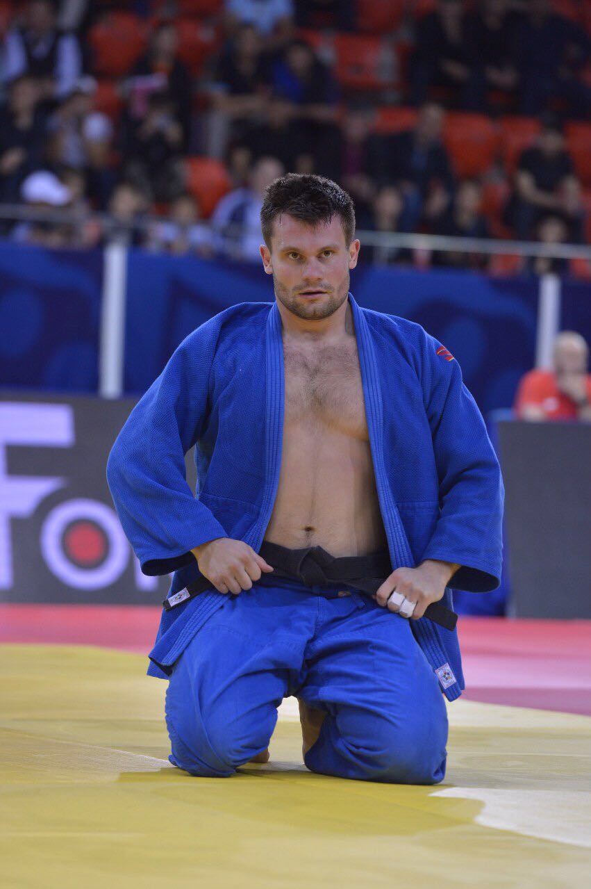 دزيۋدو: ەرتەڭ تاعى بەس سالماقتىڭ جۇلدەلەرى ساراپقا سالىنادى