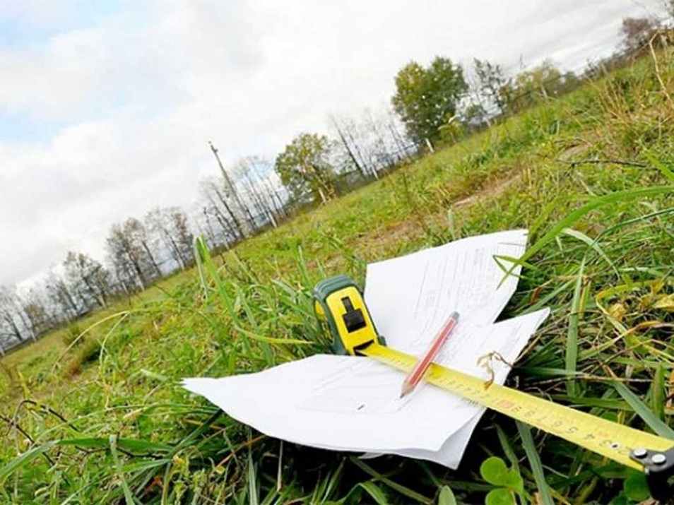 اقمولا وبلىسىندا بوس جاتقان 1,5 ميلليون گەكتار جەر انىقتالدى