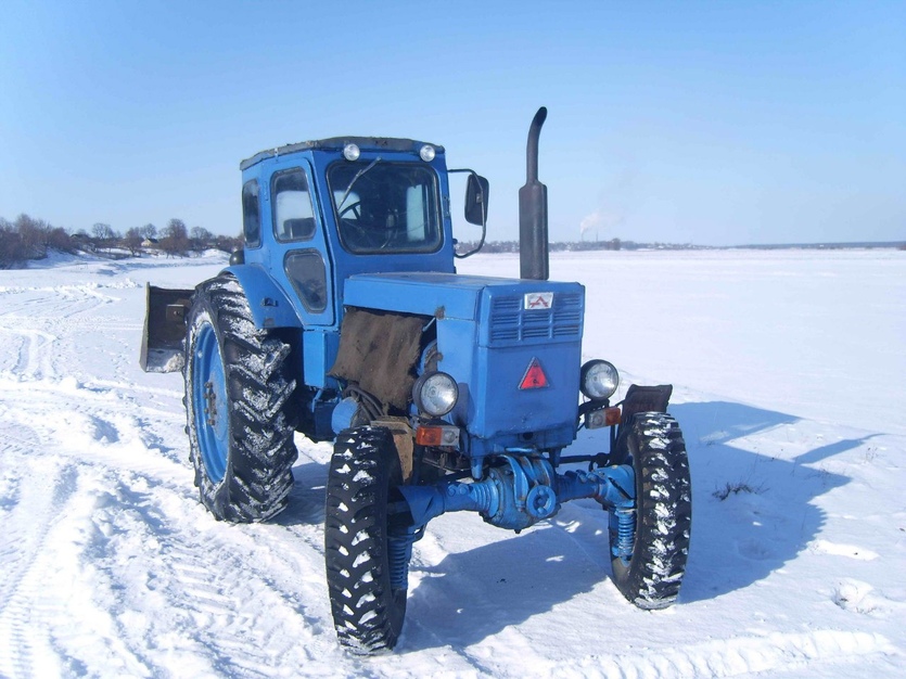 تراكتورمەن كەلگەن فەلدشەر