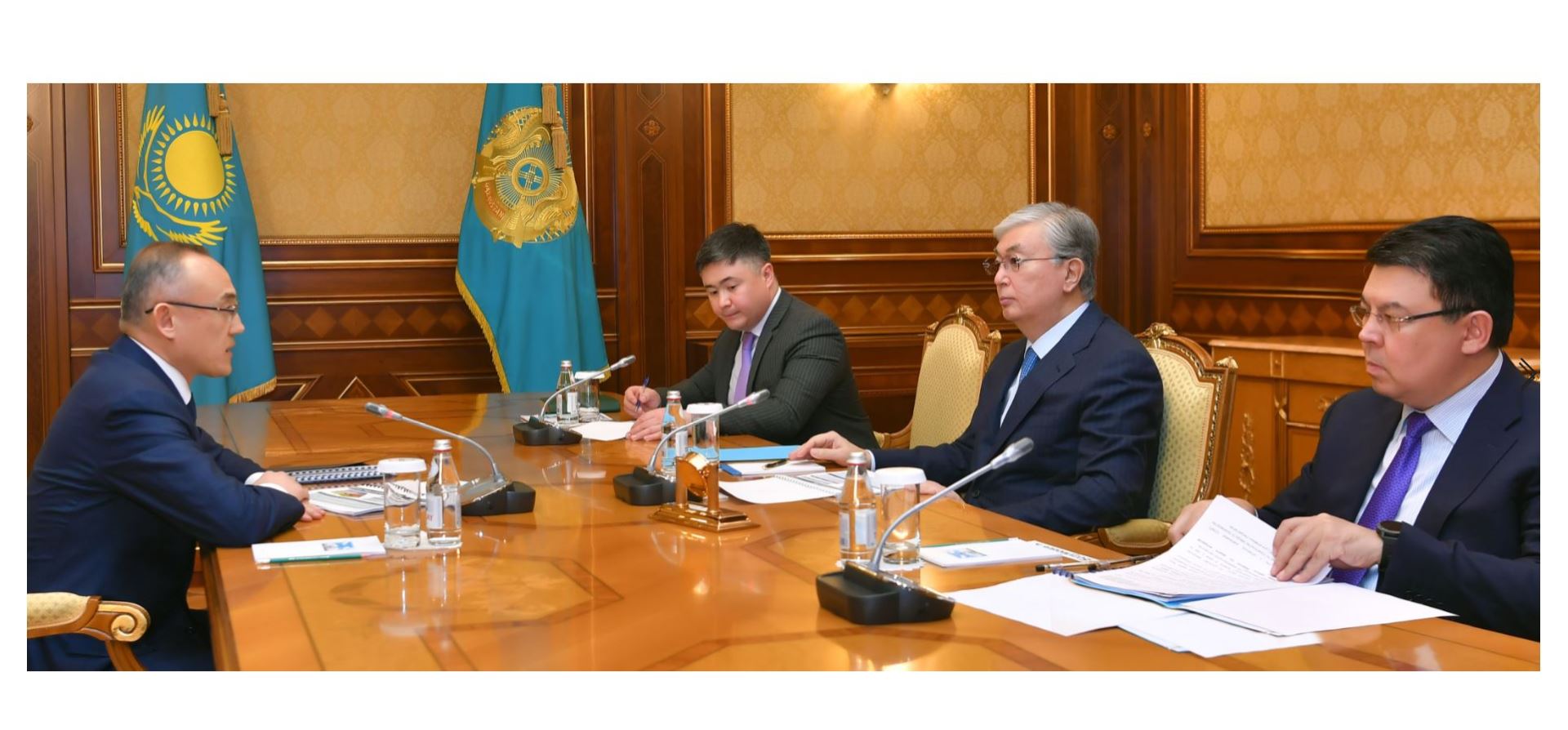 «قازاتومونەركاسىپ» باسشىسىن قابىلدادى