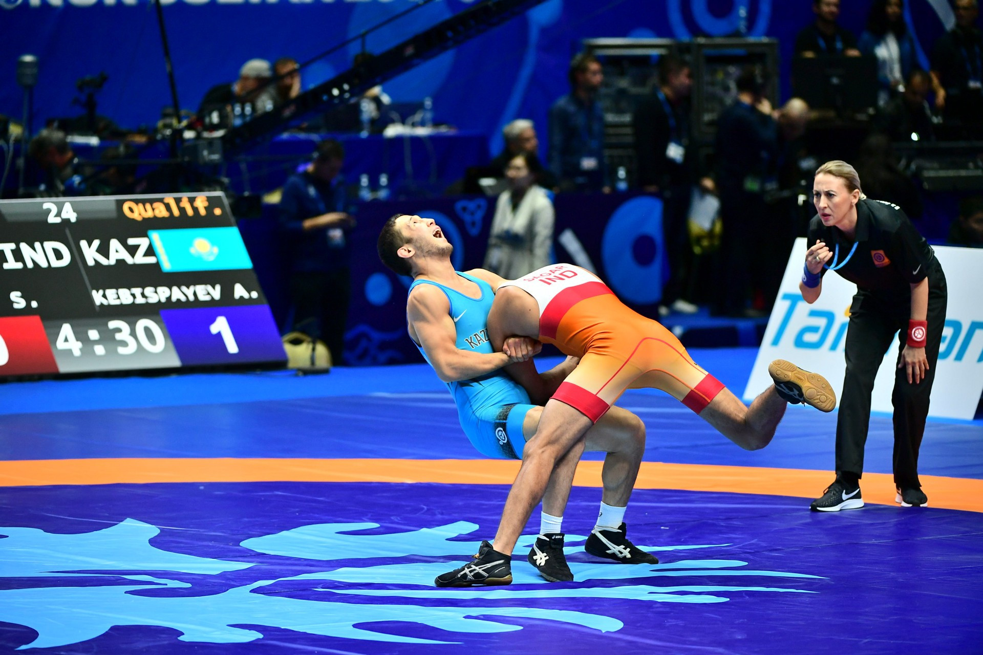 گرەك-ريم كۇرەسىنەن قازاقستان كومانداسى رەسەيمەن بىرلەسكەن جيىن وتكىزۋدە