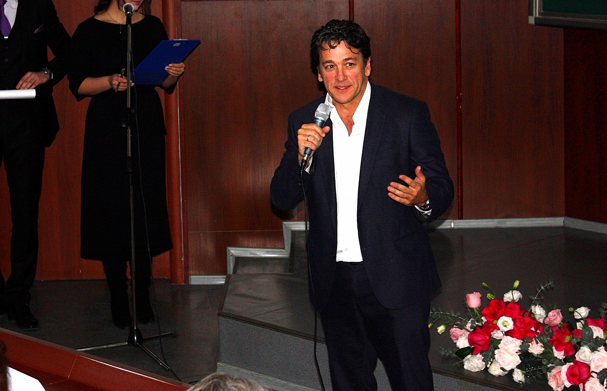 «فيليپ مورريس» كومپانياسى قمەبي-عا قوسقان ۇلەسى ءۇشىن ماراپاتتالدى