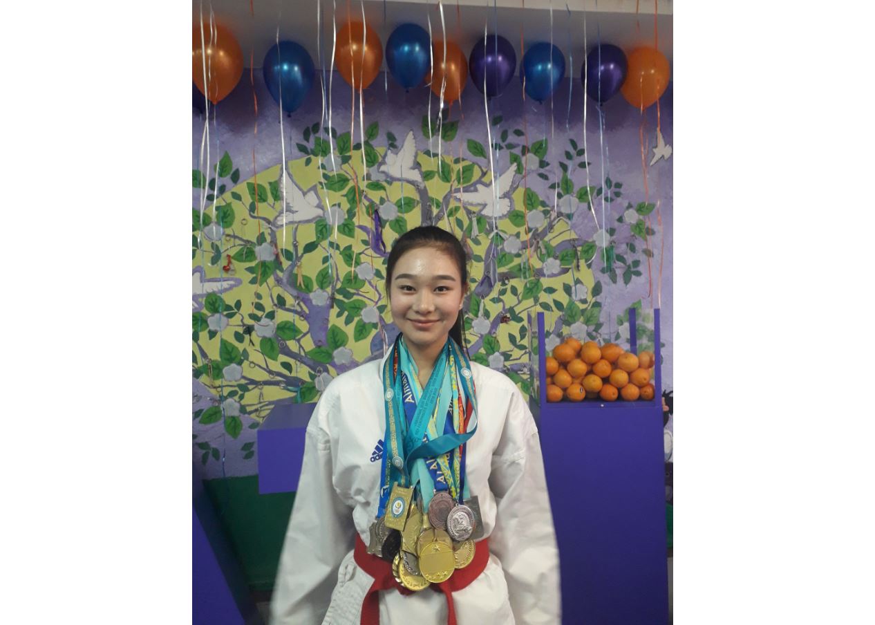 وبىردى جەڭگەن قازاقتار