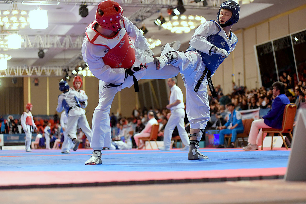 تاەكۆوندو: العاشقى كۇنى جەتى جۇلدە الدىق