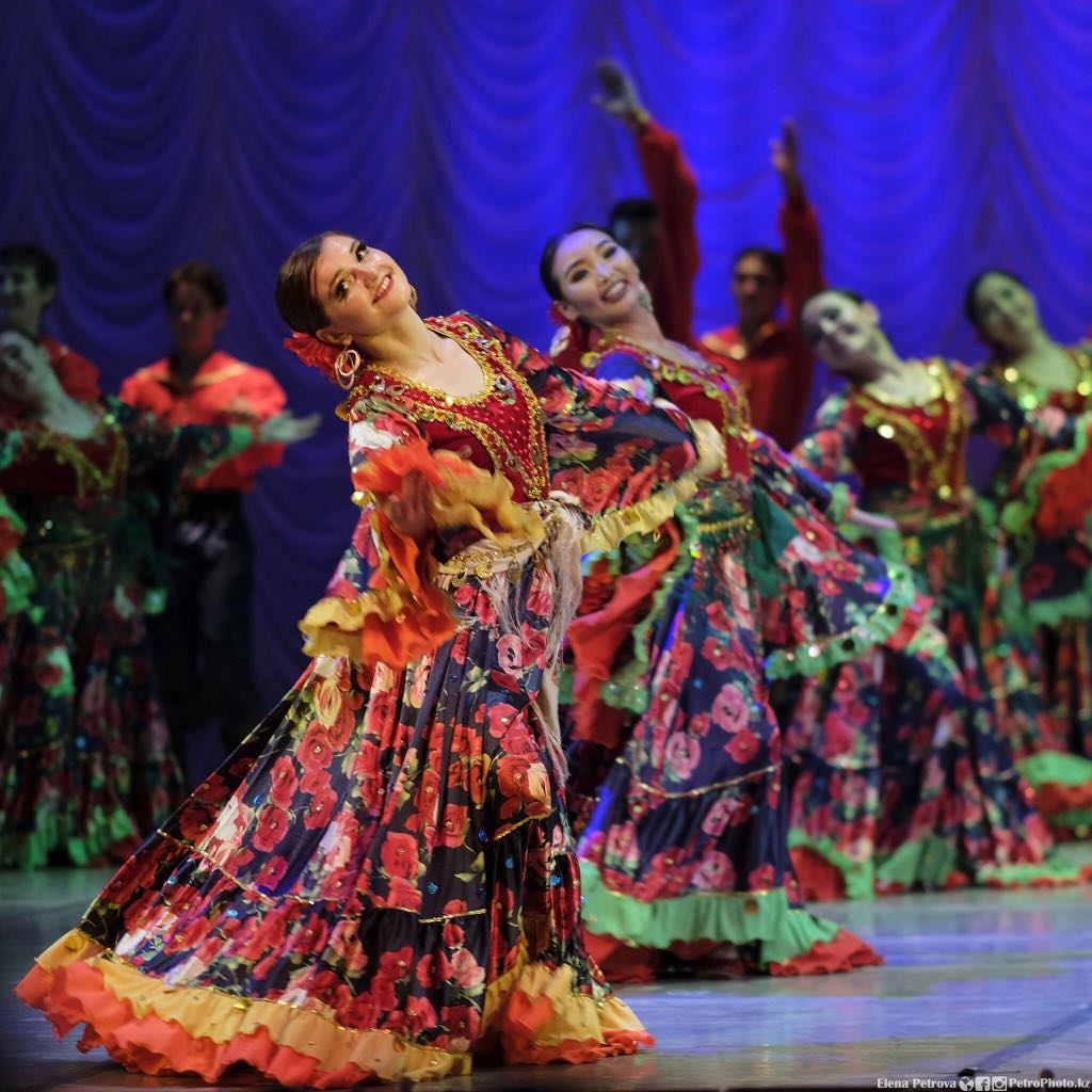 مەملەكەتتىك «سالتانات» بي ءانسامبلى ومبى قالاسىندا كونتسەرت بەرەدى