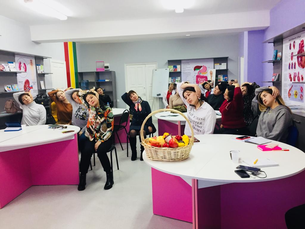 دەنساۋلىق مەكتەبى  - دارىگەر مەن پاتسيەنت اراسىنداعى دانەكەر